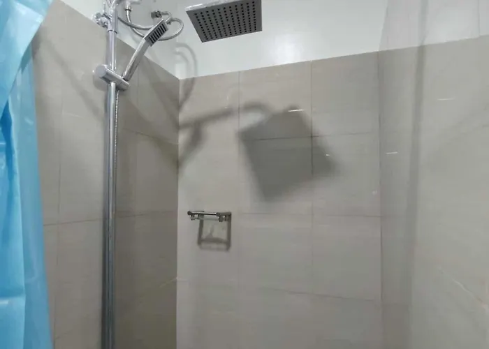Sm Mall Of Shore 2 Residences Tower 3 Unit 746 Pasay Provide Full Names Of Pax Staying In Unit Apartment *